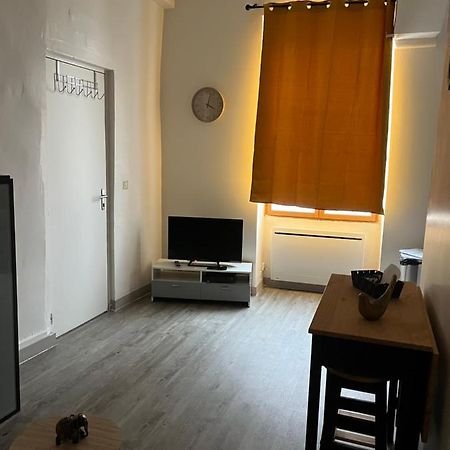 Chablis : Studio En Plein Centre Ville Exteriör bild