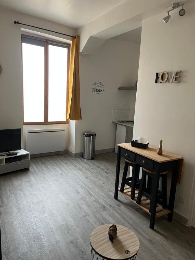 Chablis : Studio En Plein Centre Ville Exteriör bild
